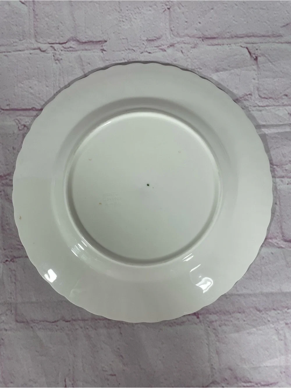 Vintage Minton White Fife Bone China Salad Plates 7 7/8” England Discontinued
